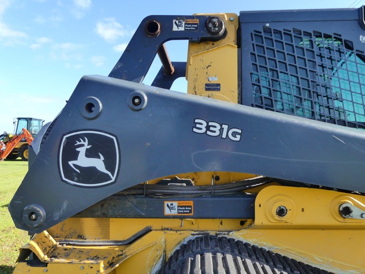 deere-331g-image-8