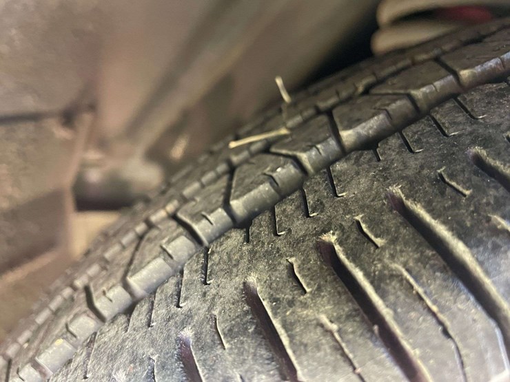 1965-ford-thunderbird-image-19