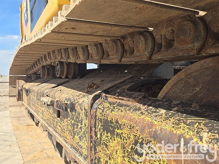 2019-caterpillar-336-image-22