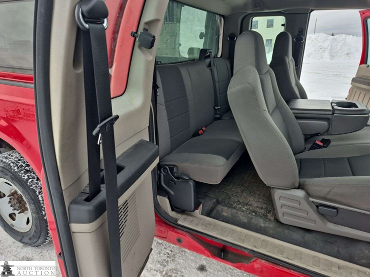 2010-ford-f250-image-29