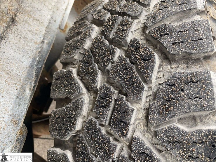 2009-ford-cargo-image-20