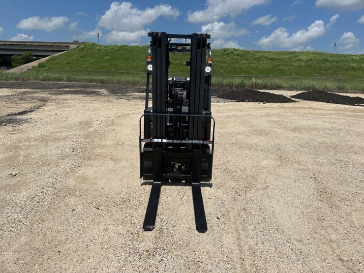heli-5k-forklift-image-2