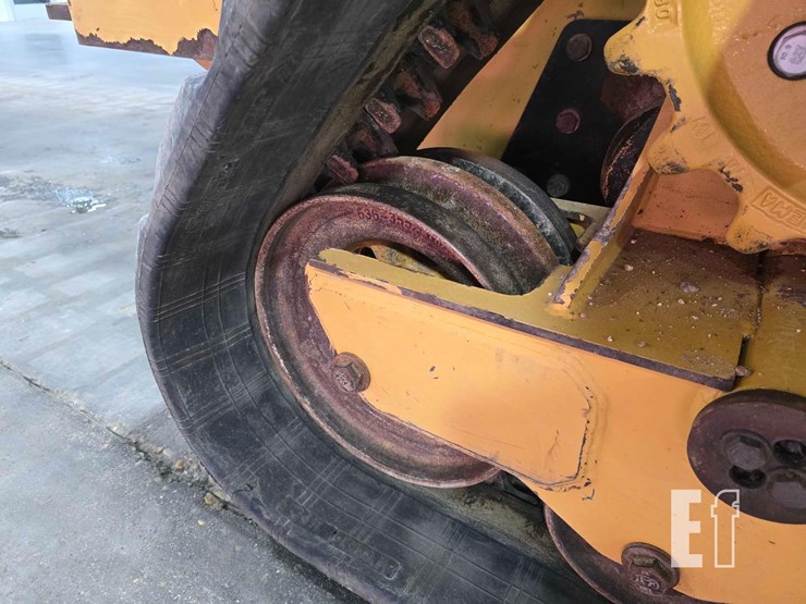 2022-caterpillar-289d3-image-34