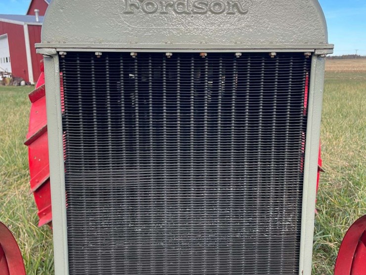 1918-fordson-tractor-image-9