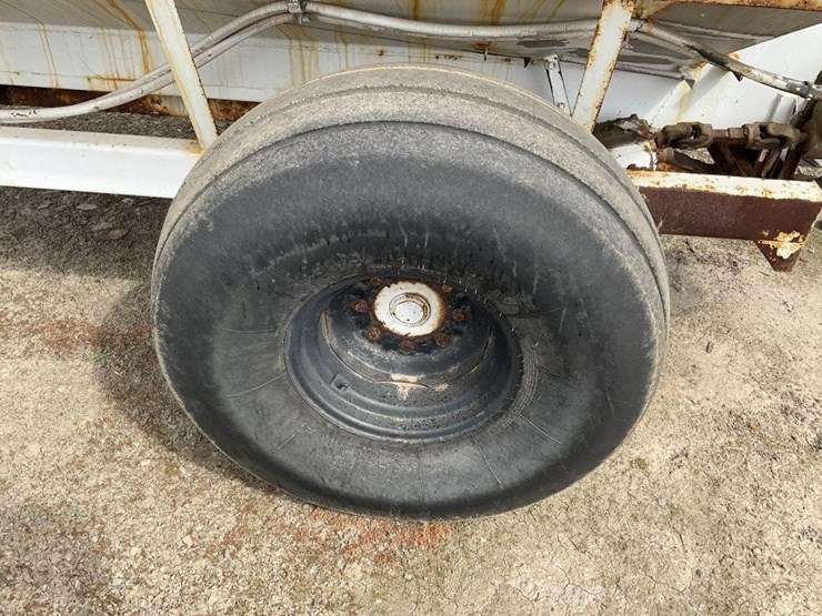 s&a-9'x6'-steel-pull-fertilizer-spreader-image-11