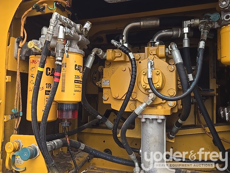 2017-caterpillar-336fl-image-54