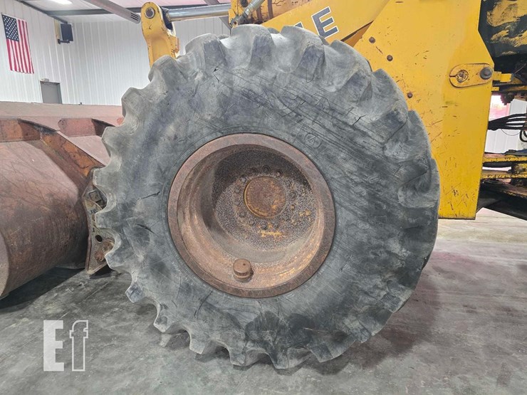 1990-deere-624e-image-20