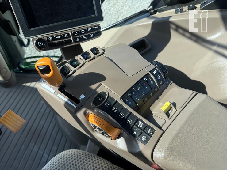 2022-john-deere-6155r-image-14