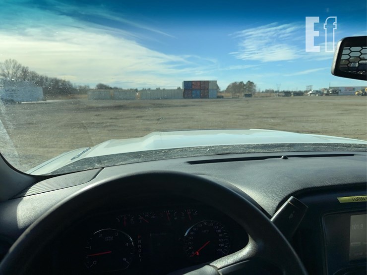 2019-chevrolet-3500-image-11