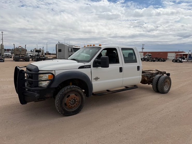 2012-ford-f550-image-1