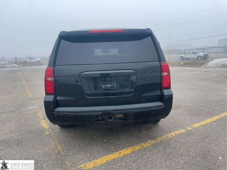 2017-chevrolet-tahoe-image-6