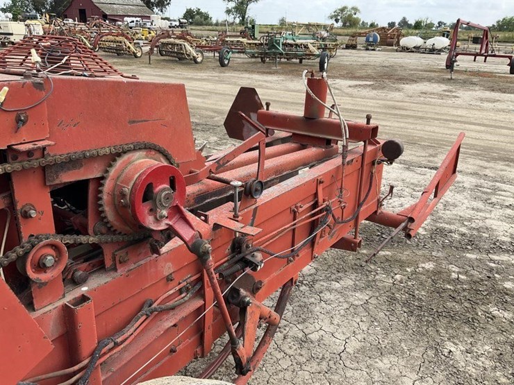 new-holland-515-image-15