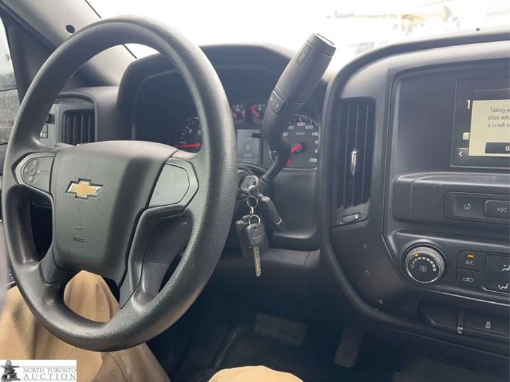 2016-chevrolet-silverado-2500hd-image-17