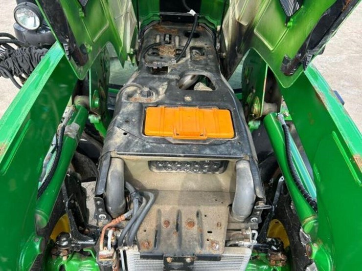 2020-john-deere-6130m-image-21