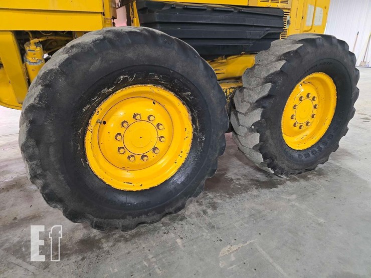 2004-caterpillar-120h-image-24