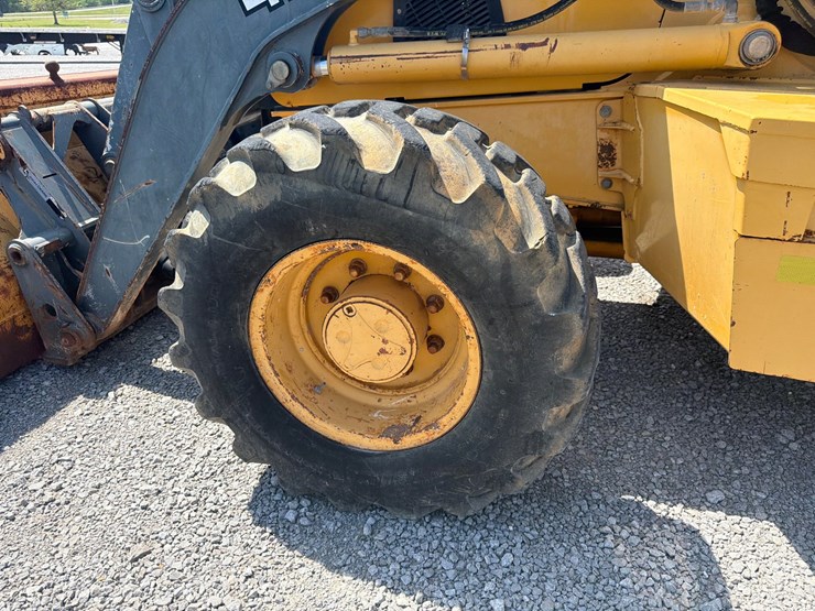 2014-deere-410k-image-10