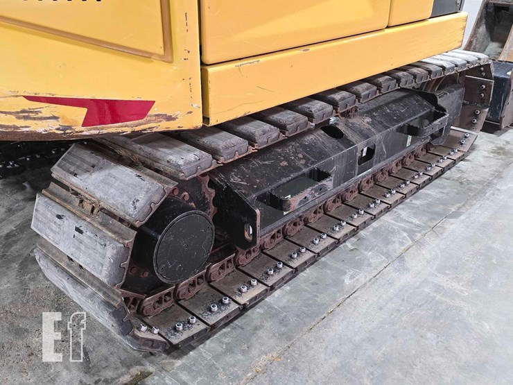 2022-caterpillar-307.5-image-42