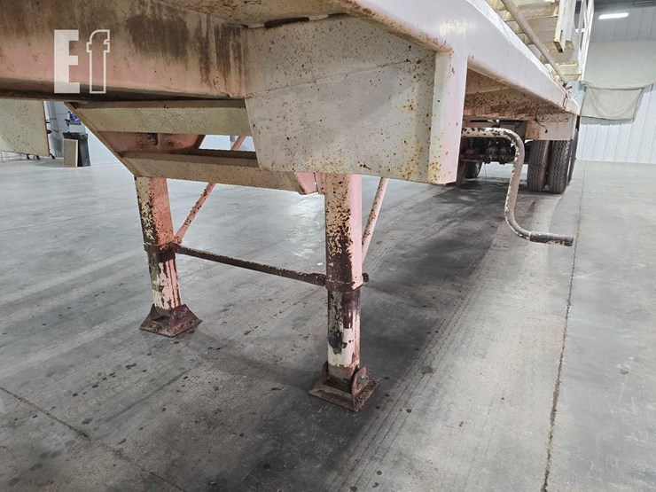 dragon-products-&-industries-vacuum-tank-trailer-image-11