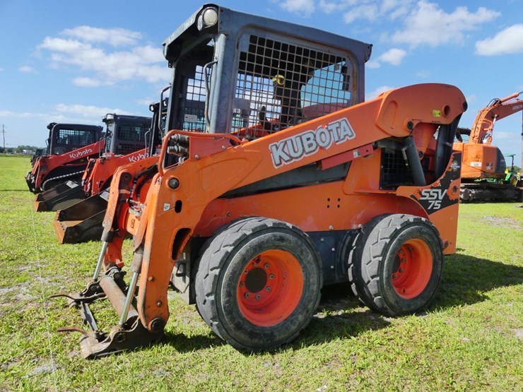kubota-ssv75-image-1