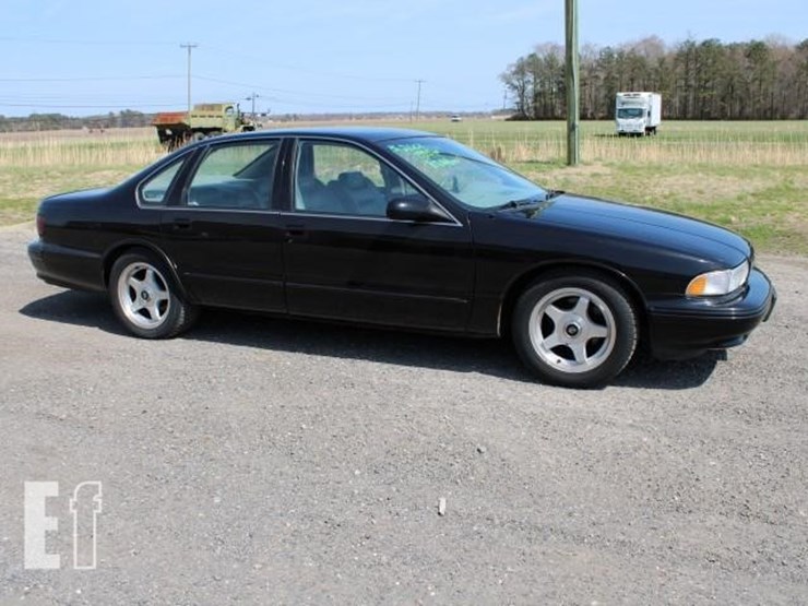 1995-chevrolet-impala-image-14