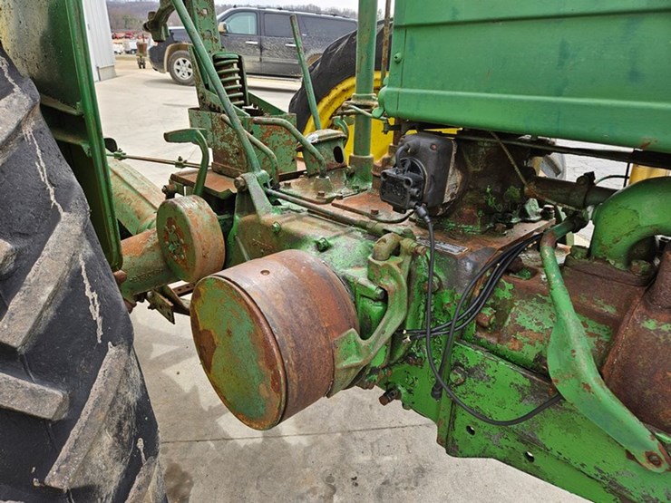 john-deere-model-b-image-19