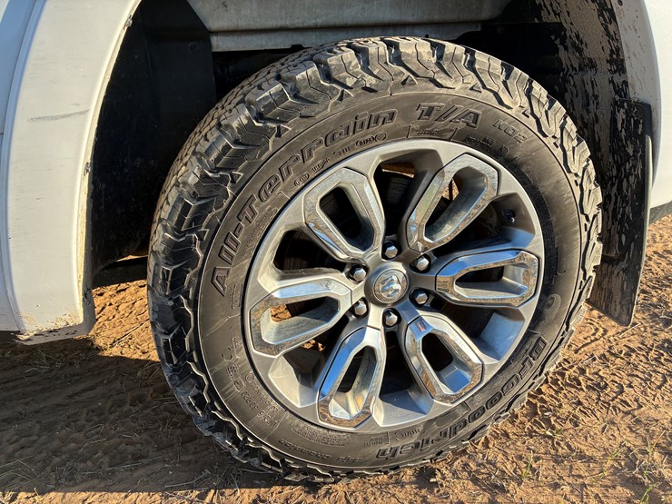 2019-dodge-1500-image-13