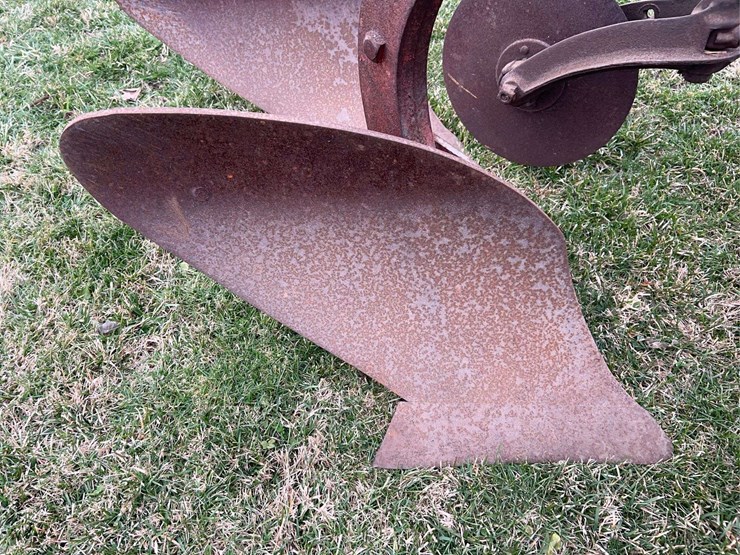 oliver-no.-100-plow-image-21