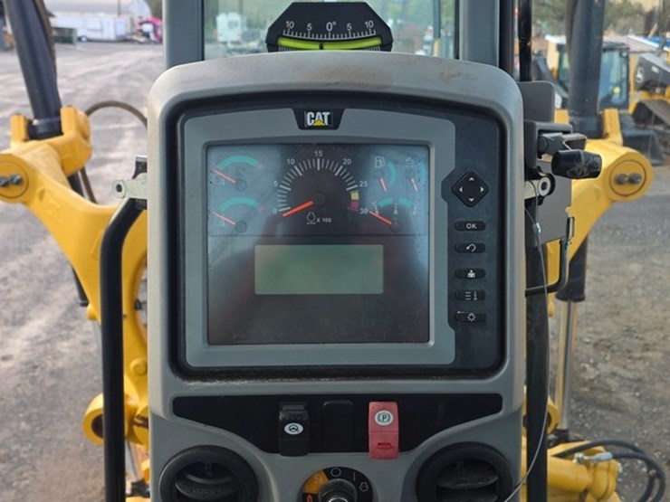 2020-caterpillar-140-image-72