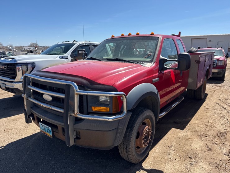2006-ford-f450-image-1