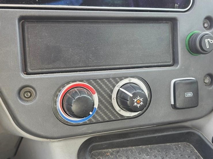 2023-case-321f-image-61