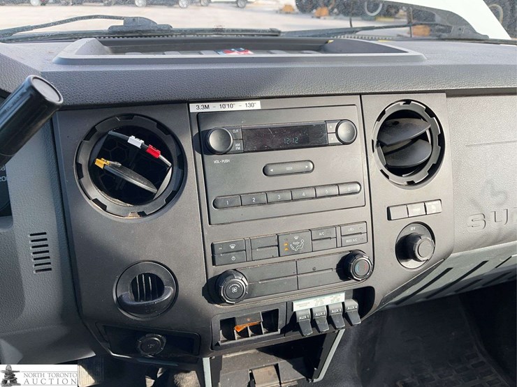 2013-ford-f350-image-13