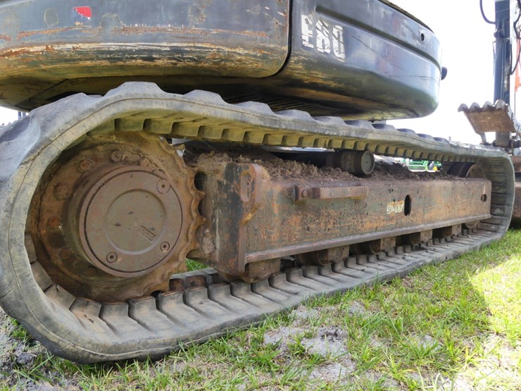 2011-bobcat-e80-image-5