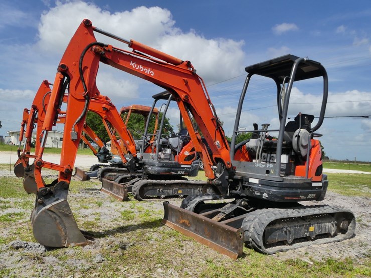 2021-kubota-u25-image-1