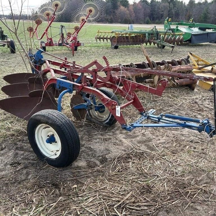 3 Bottom Trailer Plow