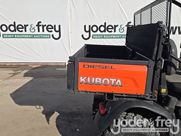 2018-kubota-rtvx1140-image-14