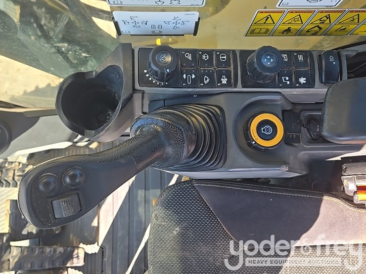2019-caterpillar-336-image-90
