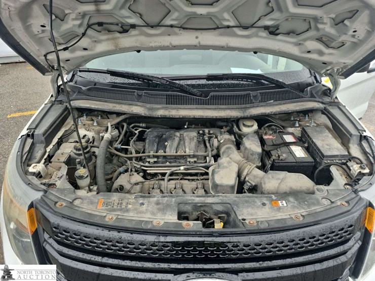 2014-ford-explorer-image-10