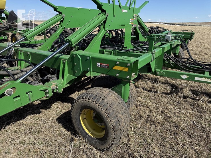 2012-john-deere-1890-image-51