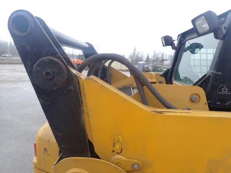 2010-caterpillar-232b-image-37