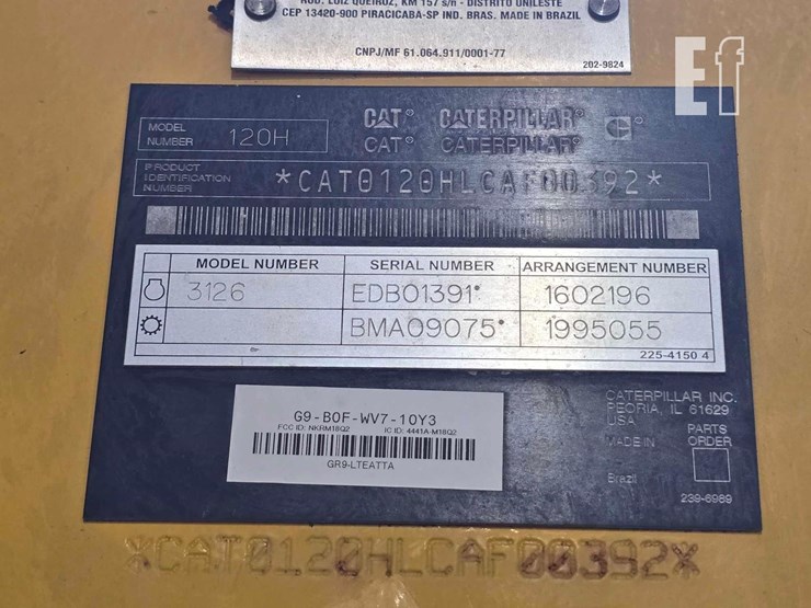 2004-caterpillar-120h-image-31