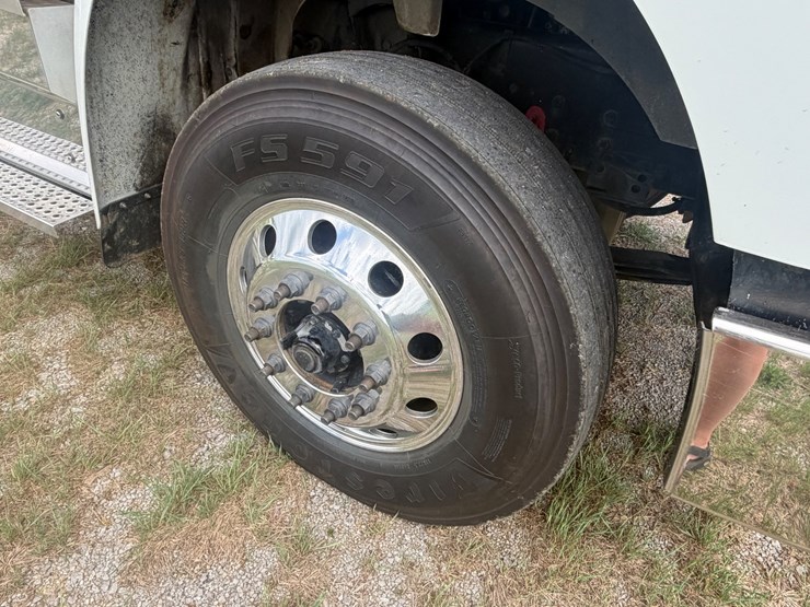 2024-international-hx620-image-19