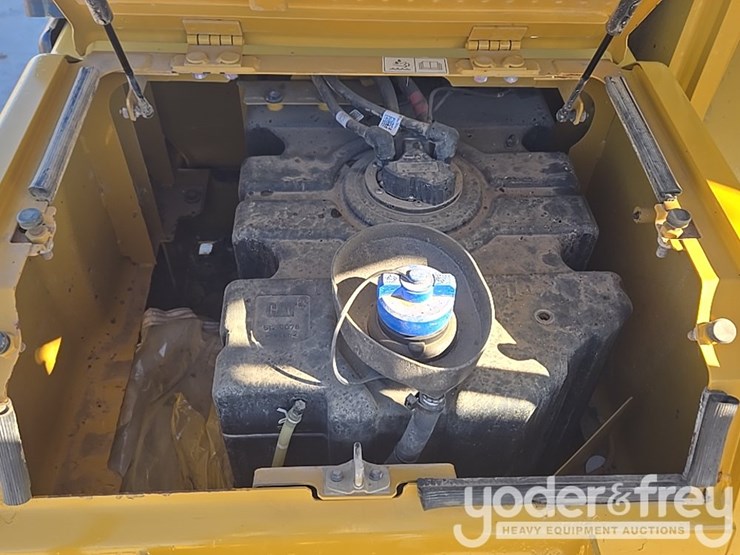 2019-caterpillar-336-image-55