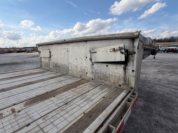 #31958-•-2019-trailking-acs-series-53’-x-102’-tandem-axle-a-image-6
