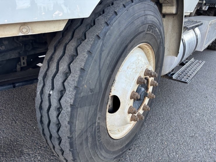 2009-vactor-2100-image-8