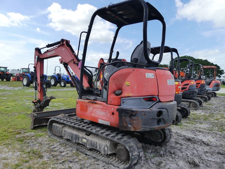 2018-kubota-kx033-4-image-4