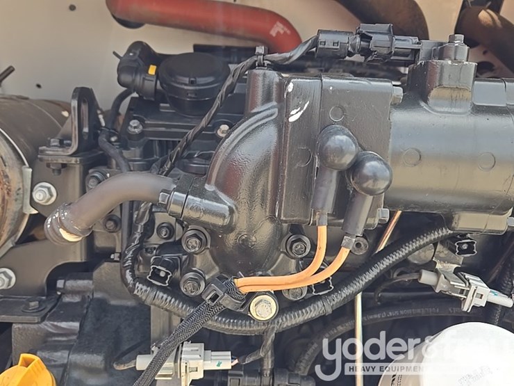 2021-bobcat-t740-image-64