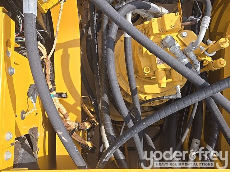 2019-caterpillar-336-image-125