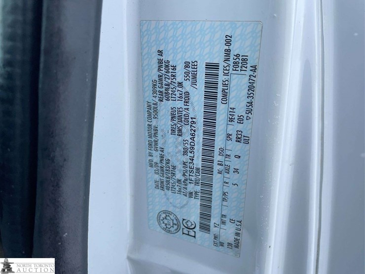 2009-ford-cargo-image-10