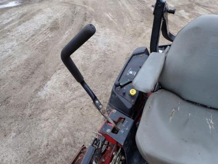 2012-toro-z-master-zero-turn-mower-74953313000196-image-12