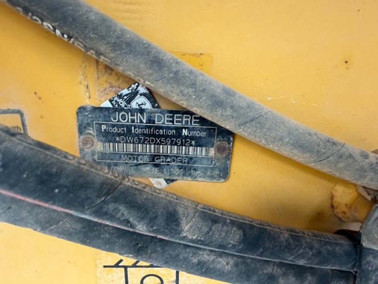 2005-deere-672d-image-13